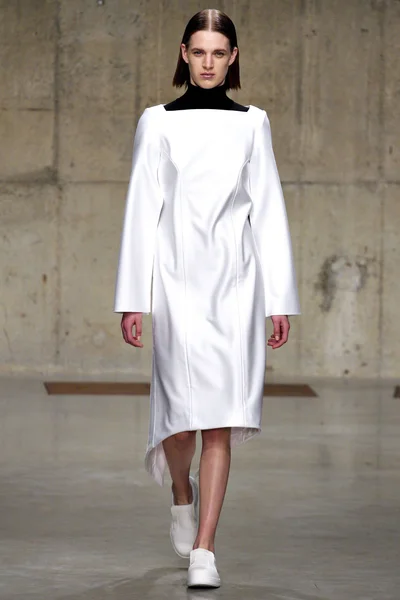 Look 17